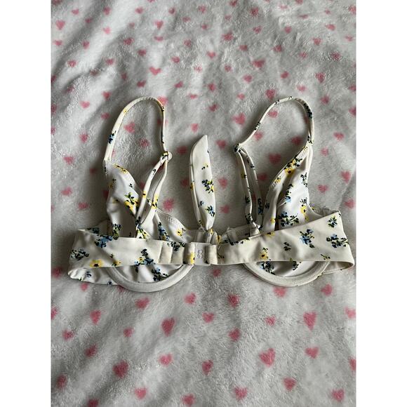 Blackbough Floral Coquette Mini Style Floral Bikini Top In Color White - Picture 5 of 9